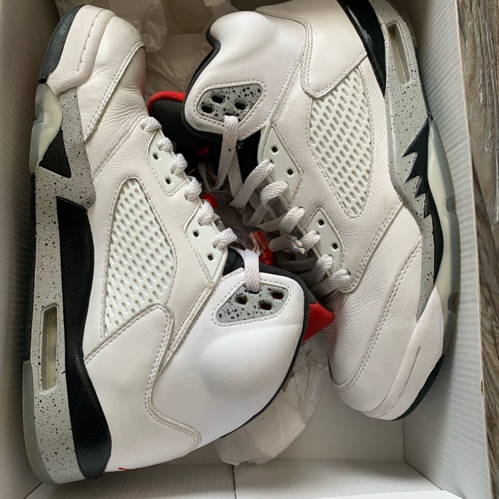 Jordan 5 White Cements